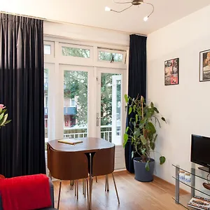 3* Bed and breakfast West